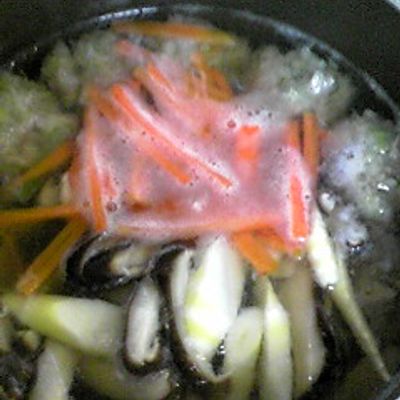 肉だんご入り豆乳スープ（中華風） by aramassan 【クックパッド