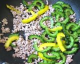 ゴーヤと挽肉の味噌チャンプル♪作り方3写真