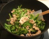 ゴーヤーと豚肉のにんにく味噌炒め作り方8写真