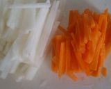 大根と人参の味噌汁作り方1写真