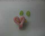 ちょっとカラフルな❤かまぼこ（キャラ弁）作り方4写真