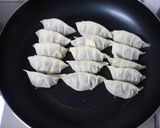 絶品節約レシピ♪納豆と大葉とチーズの餃子作り方5写真