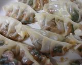 絶品節約レシピ♪納豆と大葉とチーズの餃子作り方7写真