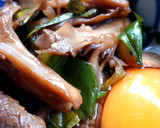 悶絶☆牛しゃぶしゃぶ肉と舞茸のすき焼き風作り方6写真