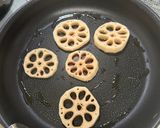 レンコンのソテー♪クリチと生ハムのせ作り方2写真
