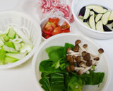 青梗菜＆トマト＆茄子＆豚肉のコンソメ炒め作り方1写真