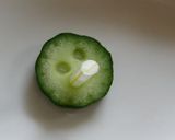 簡単♪きゅうりでボタン風❤可愛い飾り作り方1写真