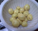 簡単！ツナ缶で・新じゃがと新玉ネギの煮物作り方1写真