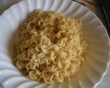 インスタントで作る汁無しピリ辛もやし麺作り方3写真