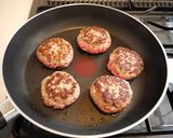 失敗しらずの濃厚ソース 煮込みハンバーグ作り方7写真