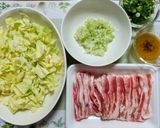 簡単今夜の夕飯!キャベツねぎ塩豚バラ丼作り方1写真