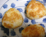 ほかほか味噌おにぎり♪シソを巻いて作り方2写真
