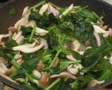 ほうれん草と魚肉ソーセージの中華風炒め作り方5写真