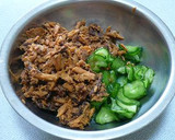 まぐろの味付け缶ときゅうりのサラダ作り方2写真