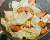 超簡単♪ウインナーとキャベツのカレー炒め作り方4写真
