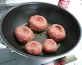 デミグラ缶で煮込みハンバーグ作り方4写真