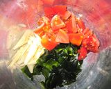 お刺身ワカメ＆らっきょう＆トマトのサラダ作り方1写真