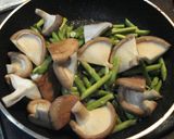 アスパラと椎茸のマヨ醤油炒め作り方3写真
