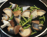 アスパラと椎茸のマヨ醤油炒め作り方3写真