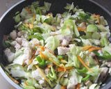 豚バラ肉とキャベツの味噌炒め作り方2写真