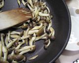 樹が薫るぶなしめじソースの　ハンバーグ作り方3写真