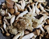 レタスとトマトと玉ねぎ麹キノコの春サラダ作り方2写真