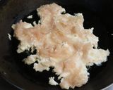 鶏ミンチとピーマンとトマトの味噌炒め作り方2写真