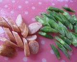 お弁当にいんげんとウインナー炒め❤作り方1写真