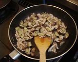 簡単♪ナスときのこの鶏味噌炒め❤作り方4写真