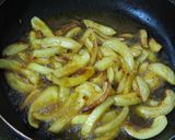 鶏レバーと鶏のハート　ニンニクとトマト炒作り方5写真