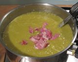 えんどう豆と骨付きベーコンのスープ作り方6写真