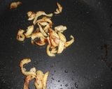 塩麹漬け鶏皮と胡瓜の炒め和え作り方2写真