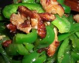 塩麹漬け鶏皮と胡瓜の炒め和え作り方4写真