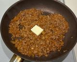 5分でハンバーグ丼！合挽き肉と玉ねぎ炒め作り方2写真