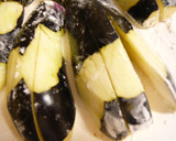 なすの挽き肉挟み焼き♪紹興酒蒸し作り方3写真