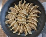 千切大根で旨み吸い込むジューシー餃子作り方4写真