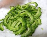 ゴーヤと人参の塩昆布和え★作り方1写真
