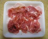 カリカリ！豚こま肉とキャベツのサラダ作り方1写真