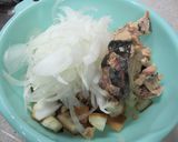 簡単！パンの耳サラダ♪with鮭缶作り方3写真