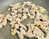 🥔 豚肉とじゃがいもの甘辛ガーリック炒め作り方5写真