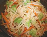 コラーゲンたっぷり★ホルモン焼きうどん作り方3写真