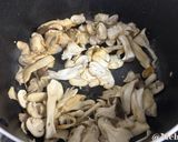 ホラケ・モルグ・バ・ガルチ 鶏肉🍄煮込み作り方5写真