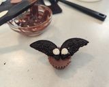 クッキーで作るハロウィン簡単コウモリ作り方5写真