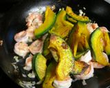 エビとかぼちゃの香味炒め作り方8写真