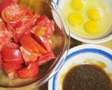 ジューシー！トマトと卵のオイ＆チリ炒め作り方1写真