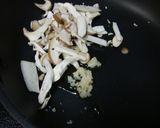 きのこのつやてり和風ガーリックパスタ作り方1写真