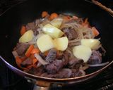 台湾家庭料理♪野菜たっぷり♪牛肉スープ作り方5写真