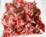 炒めた牛肉でうまみUp！パンプキンサラダ作り方3写真