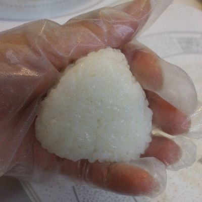 塩むすび☆塩加減はコレ＆握り時間短縮技！ by まち辰