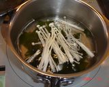 簡単すぎるワカメスープ★作り方1写真